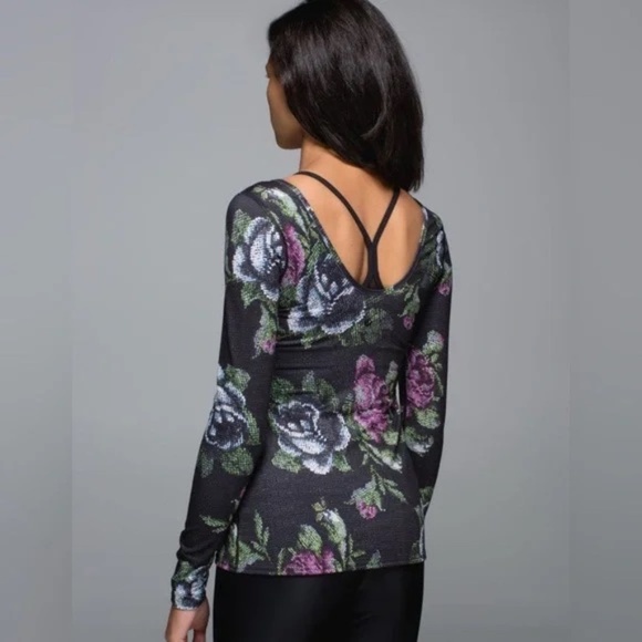 LULULEMON - Scoop Back Long Sleeve Garden Party Smooth Silver Multi Size 8 - Picture 1 of 6
